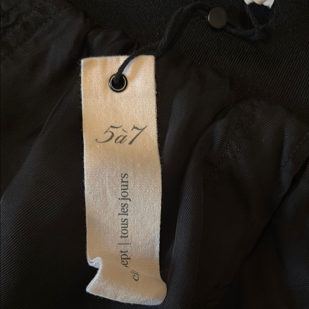 Women's Black Cargo Pants - Picture 9 of 9